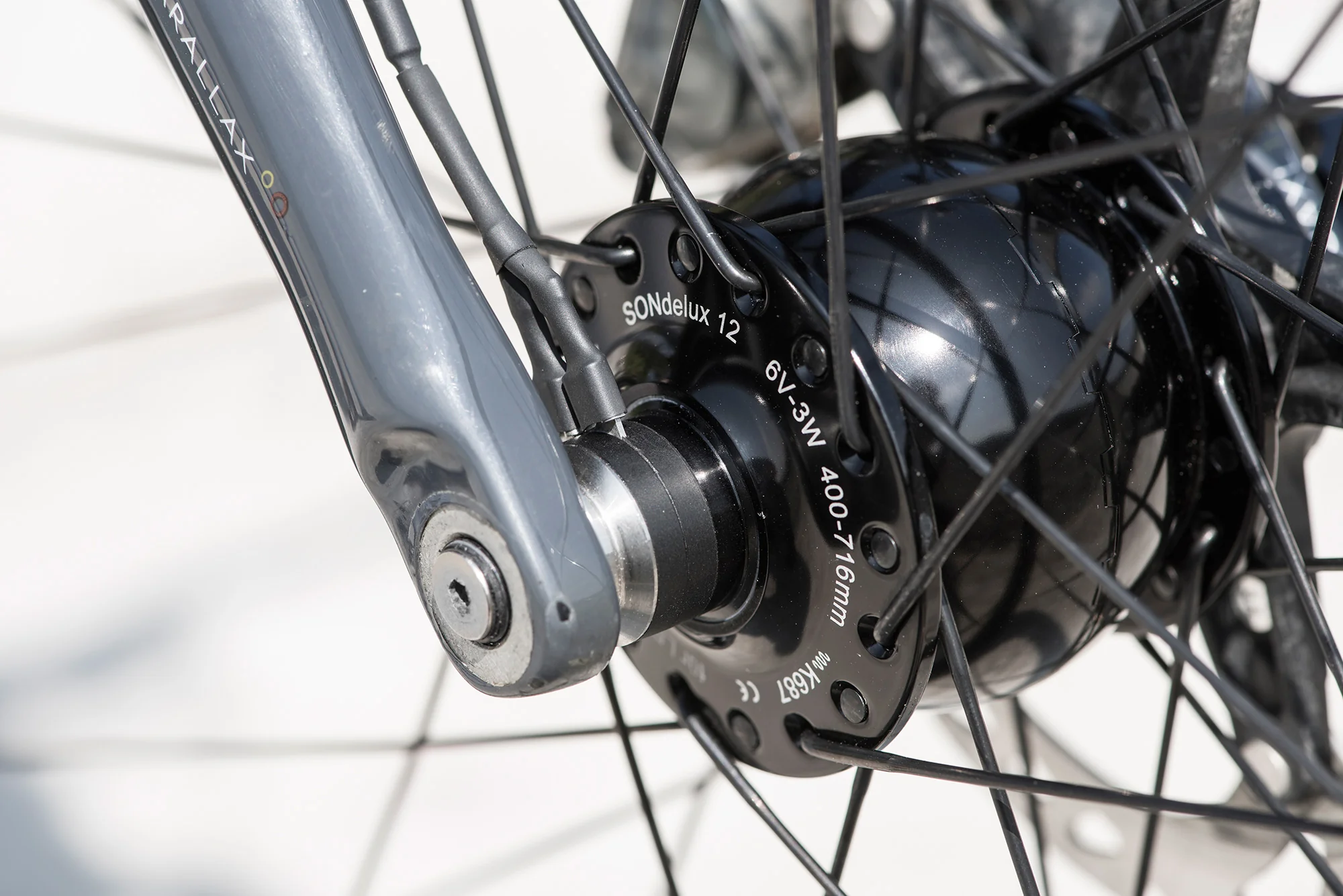 HUNT 30 Carbon Dynamo Disc Wheelset - Image 11