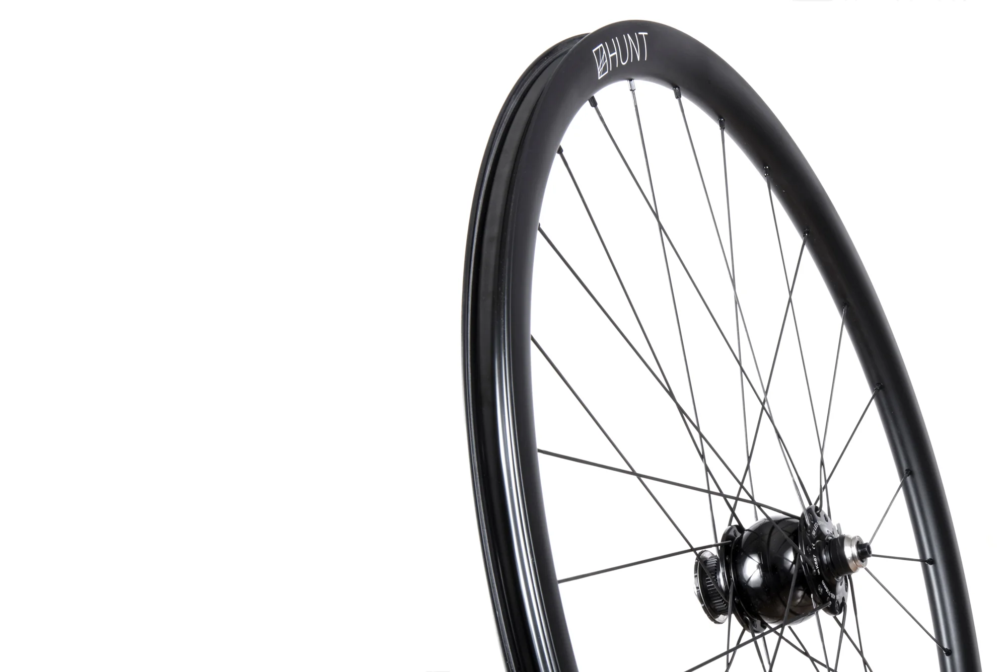 HUNT 30 Carbon Dynamo Disc Wheelset - Image 2