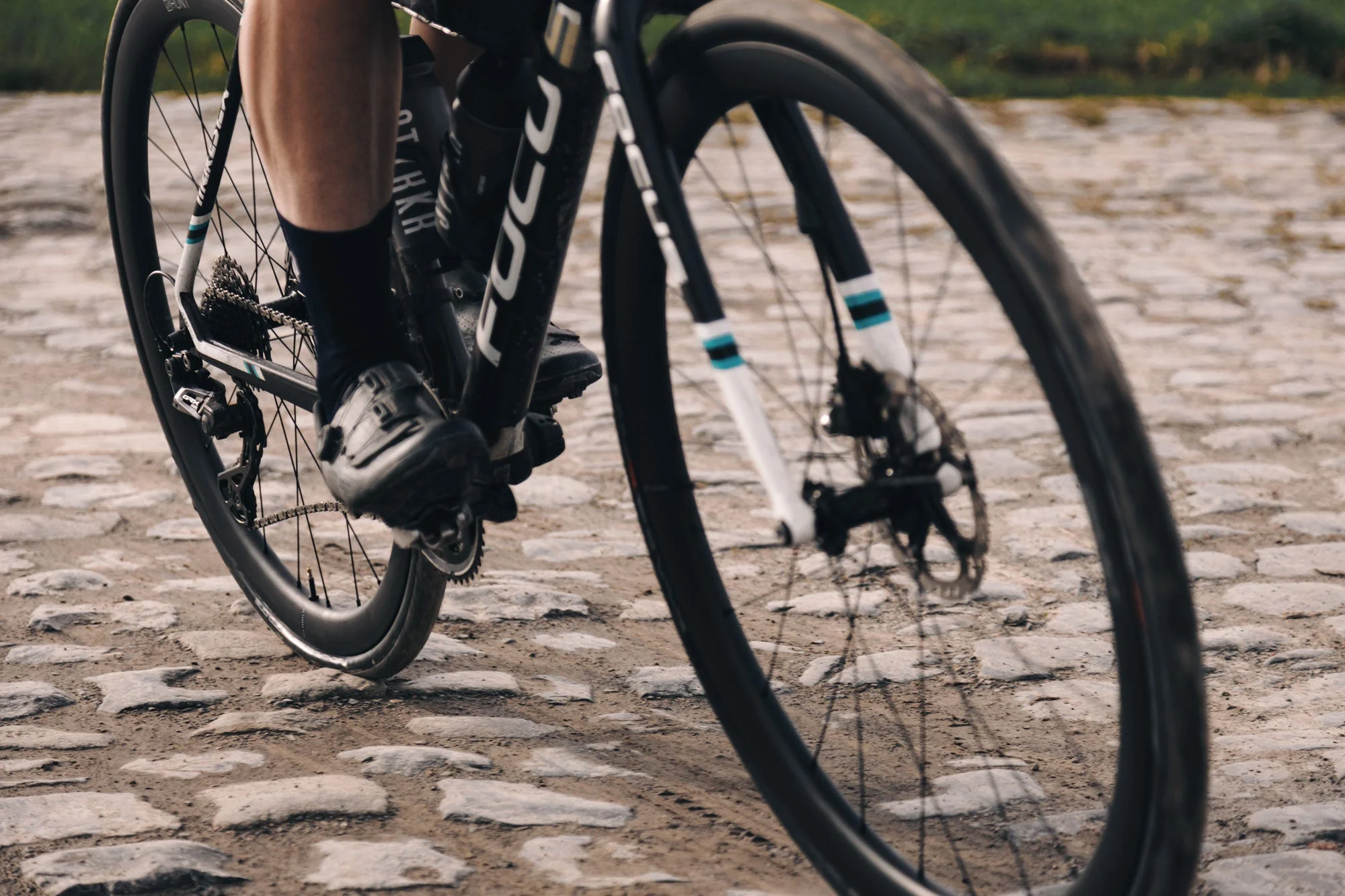 HUNT 40 Carbon Disc Single Wheel | IC355 - Image 3