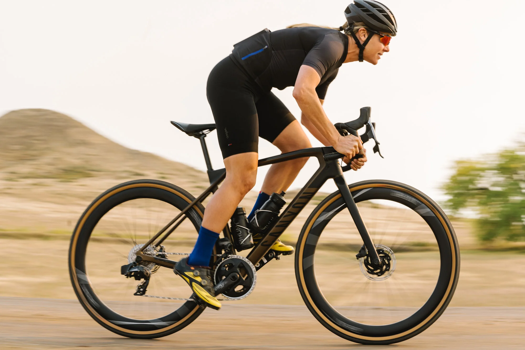 HUNT 42 Limitless Gravel Aero Single Wheel - Image 6