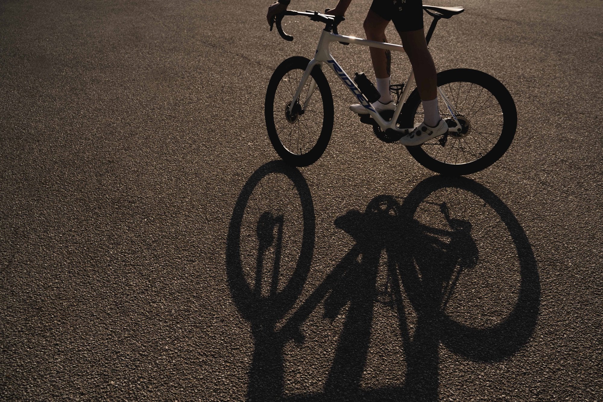 HUNT 44 Aerodynamicist Carbon Disc Wheelset - Image 9