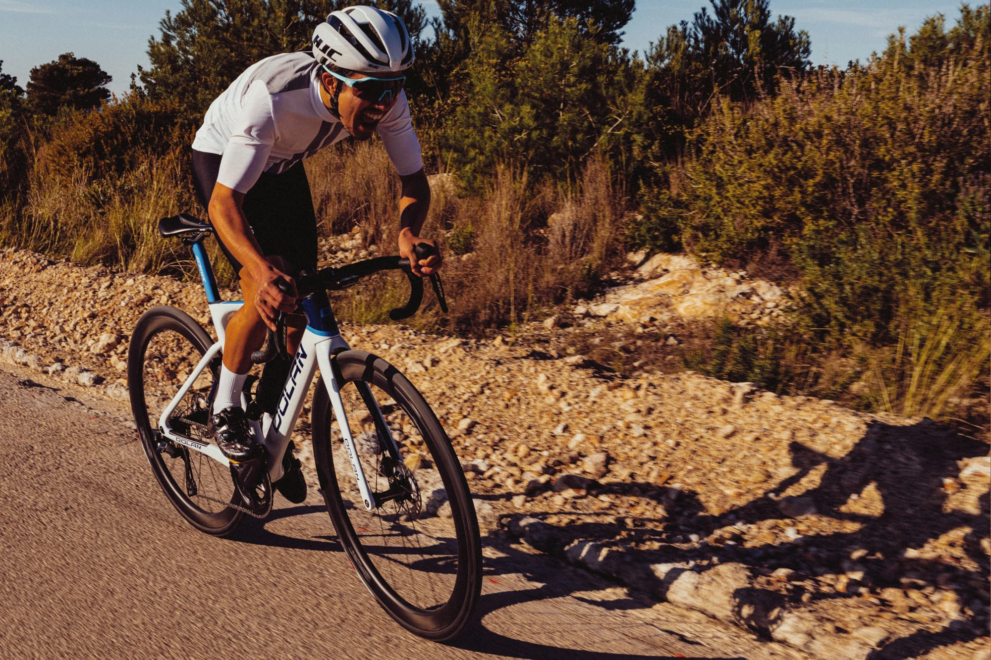 HUNT 44 UD Carbon Spoke Disc Wheelset - Image 7