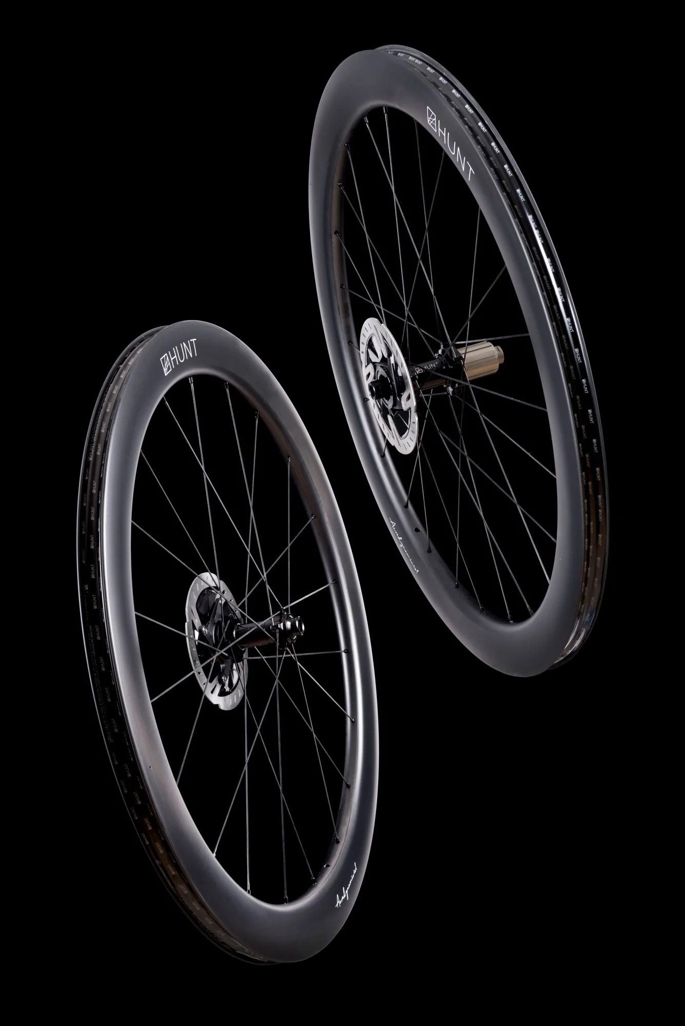 HUNT 54 UD Carbon Spoke Disc Wheelset - Image 12