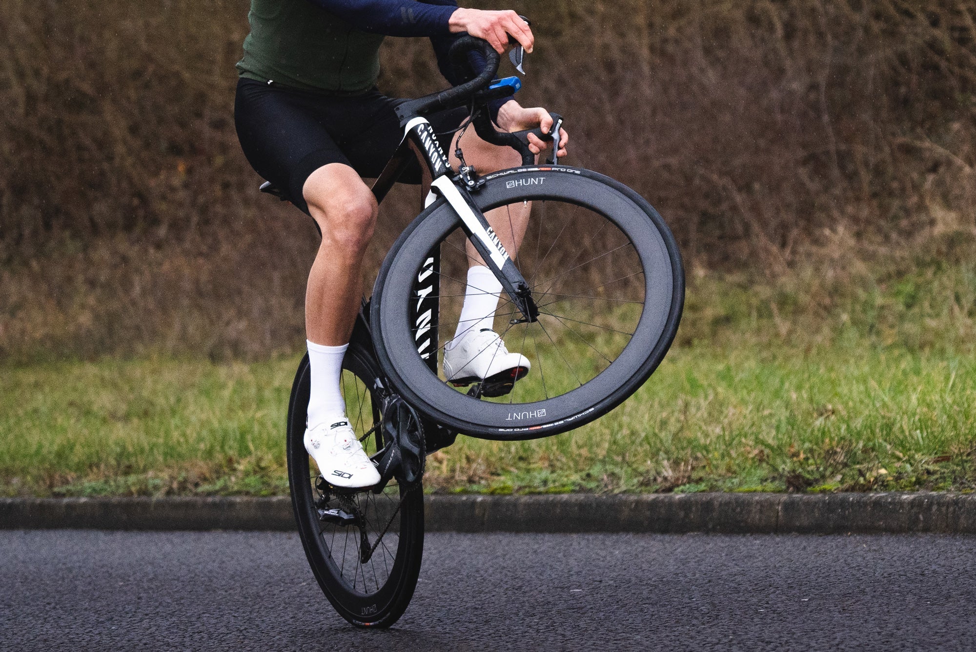 HUNT 62 Carbon Aerodynamicist Single Wheel - Image 12