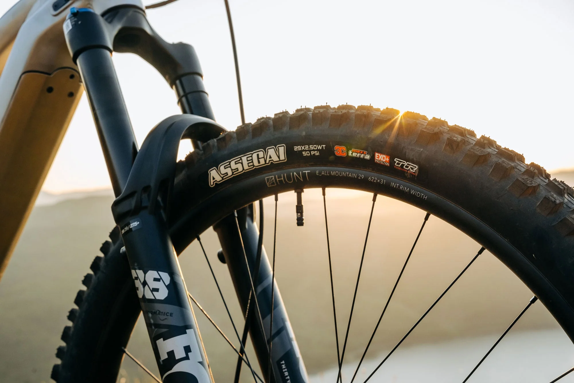 HUNT E_All Mountain Mullet Wheelset - Image 4