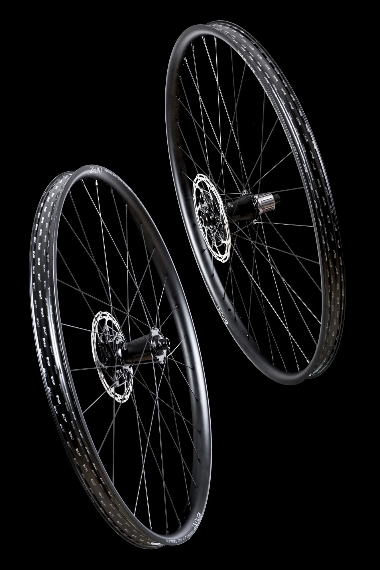 HUNT Enduro Wide MTB Mullet Wheelset - Image 13