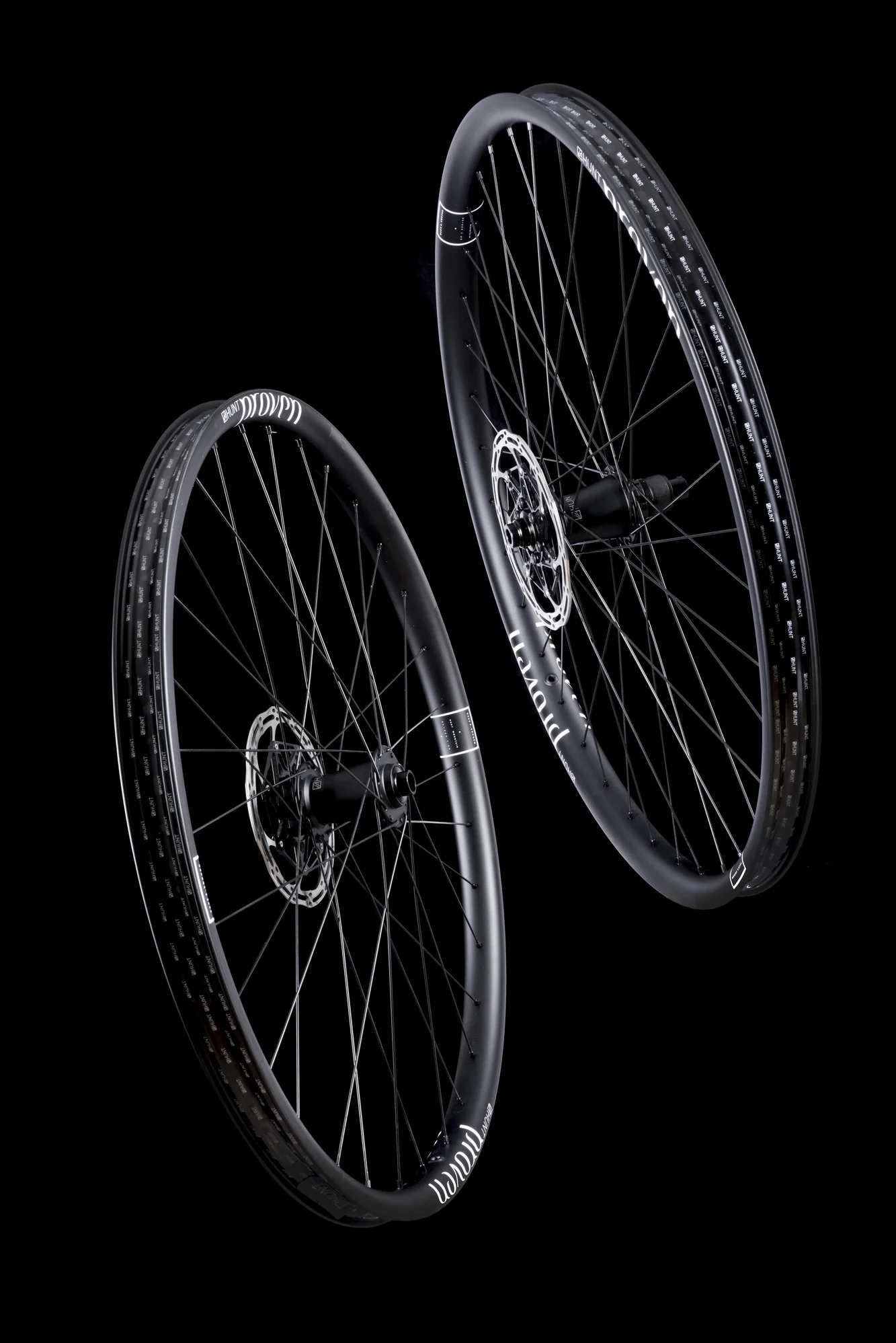 HUNT Proven Carbon Race E_Enduro 27.5 Wheelset | Previous Model IC279 - Image 12