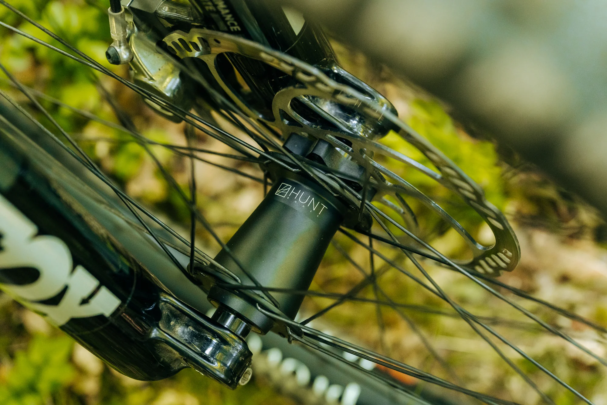 HUNT Proven Carbon Race E_Enduro 27.5 Wheelset | Previous Model IC279 - Image 6