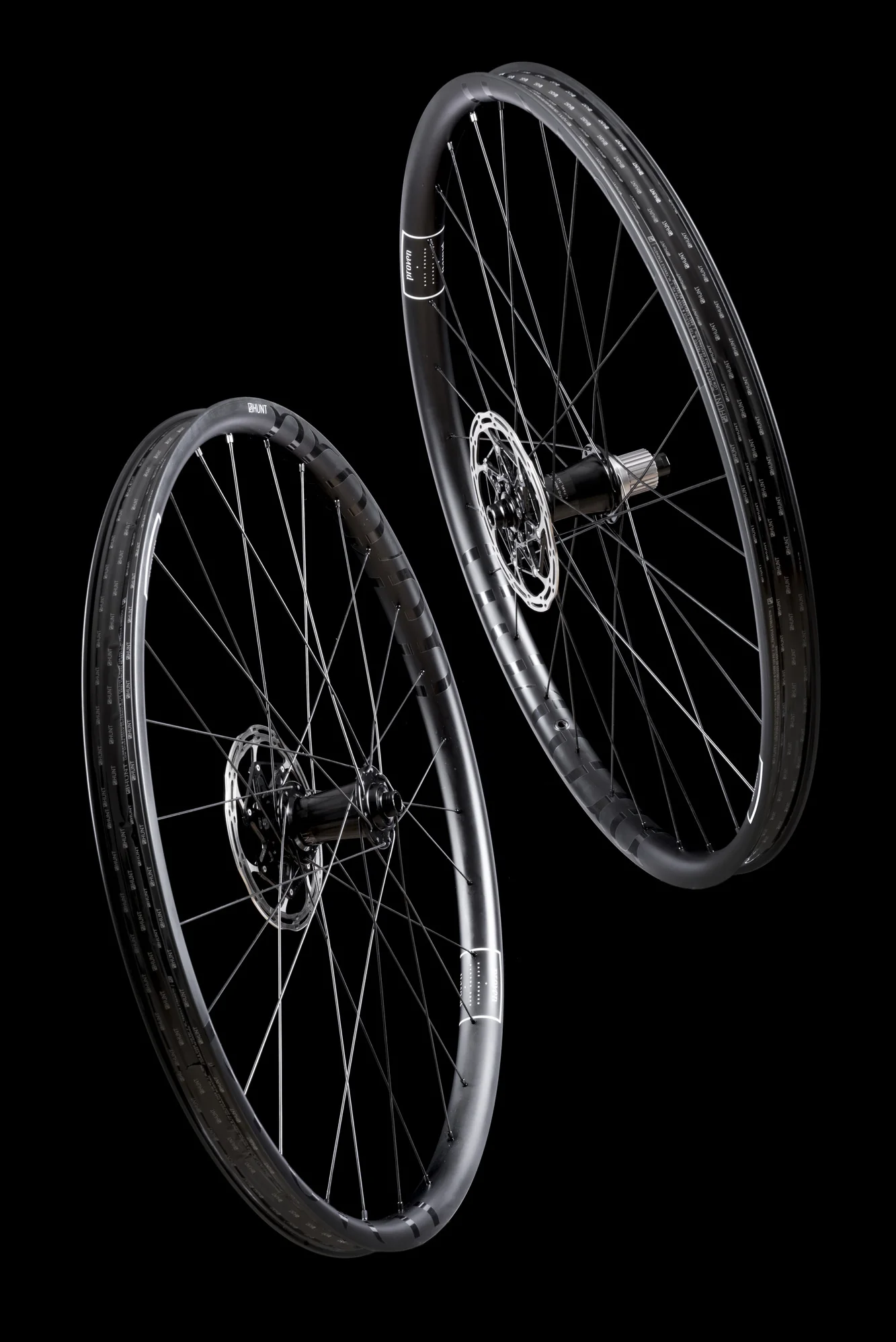 HUNT Proven Carbon Race Enduro MTB Mullet Wheelset - Image 11