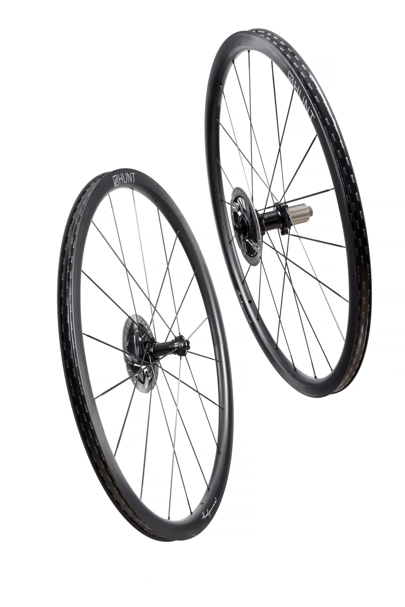 RE:NEW HUNT 32 Aerodynamicist UD Carbon Spoke Disc Wheelset