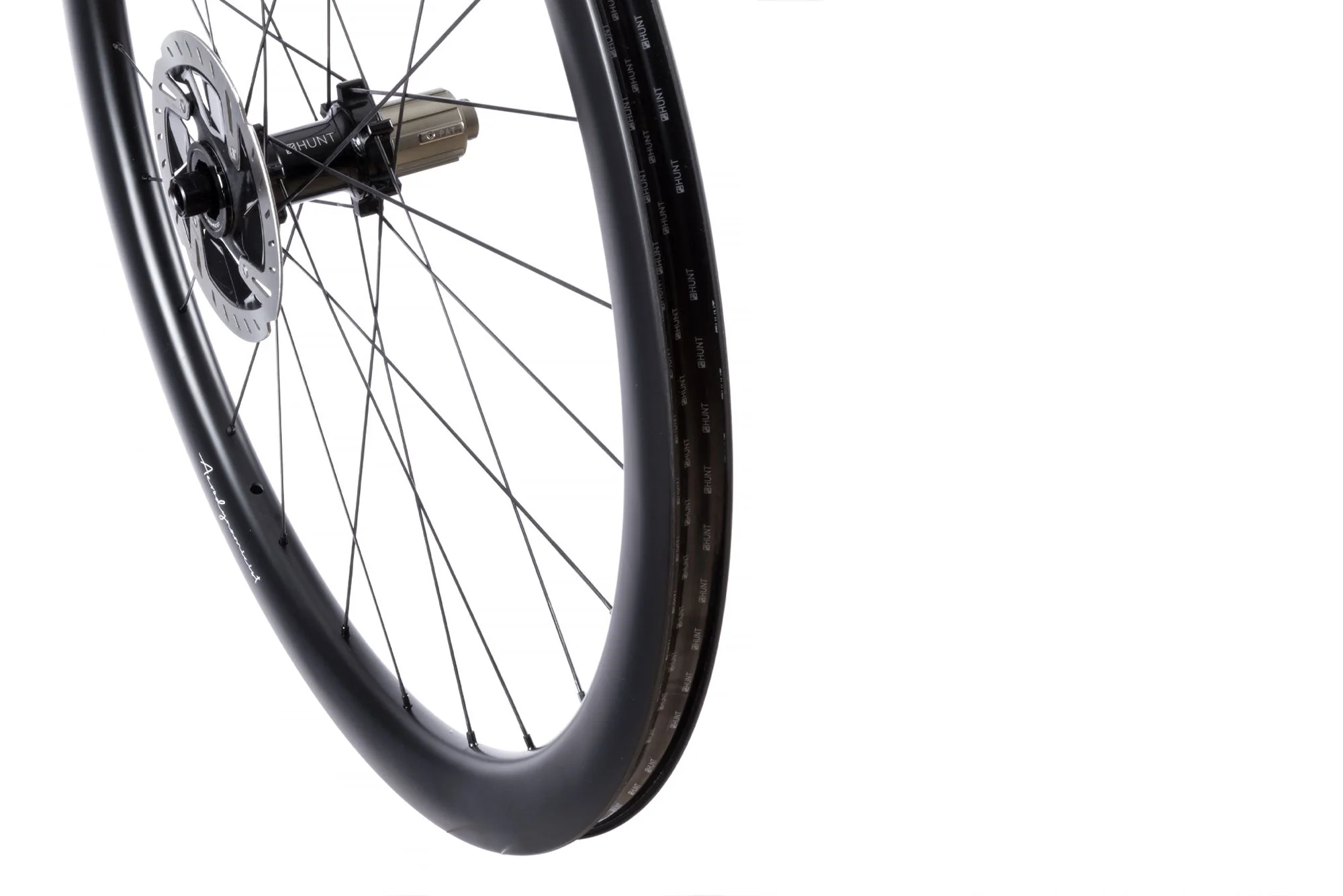 RE:NEW HUNT 44 Aerodynamicist Carbon Disc Wheelset - Image 3