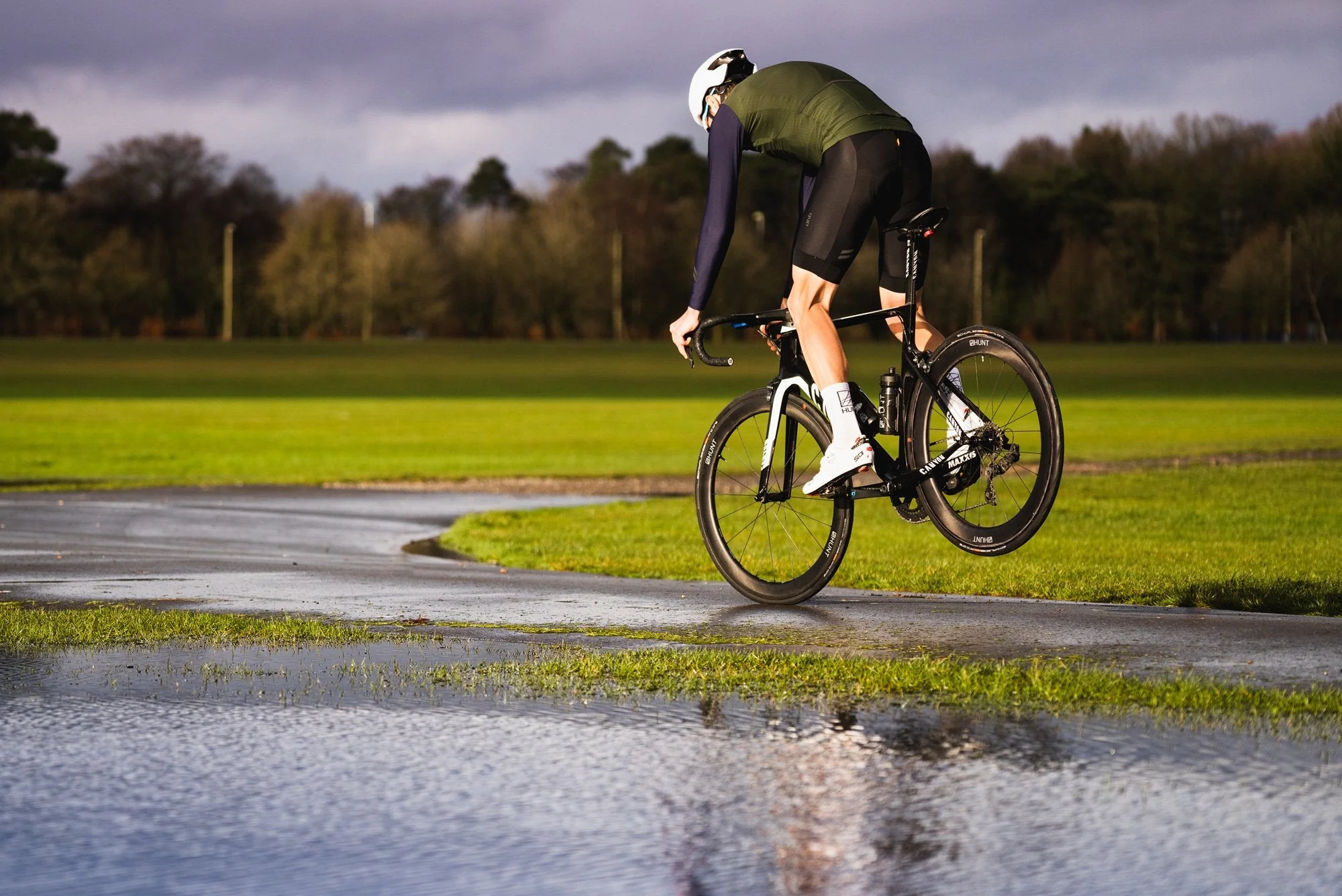 RE:NEW HUNT 52 Carbon Aerodynamicist Wheelset - Image 17
