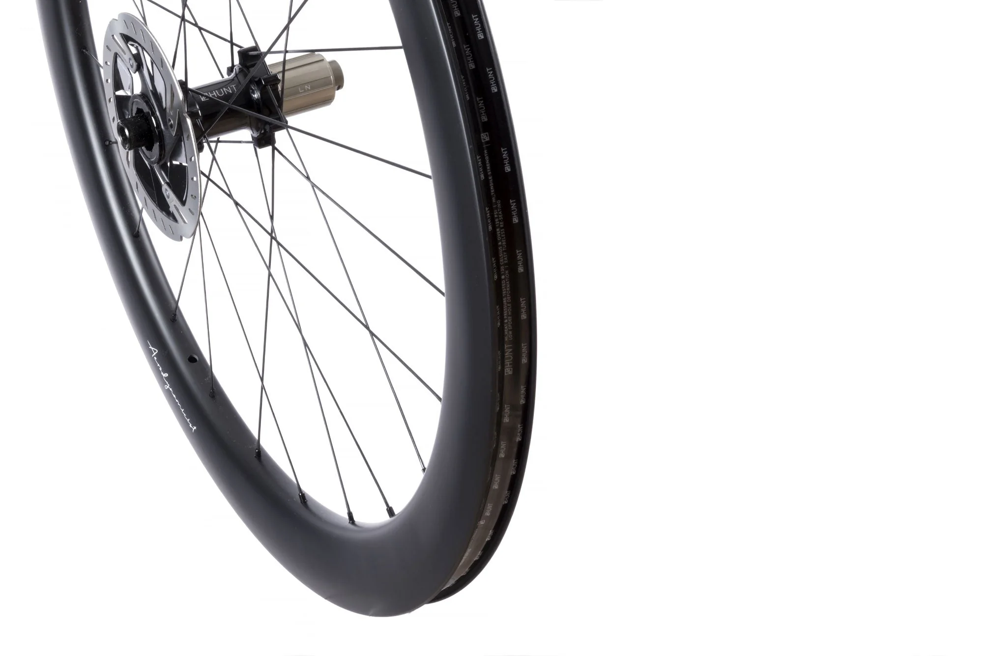 RE:NEW HUNT 54 Aerodynamicist Carbon Disc Wheelset - Image 3