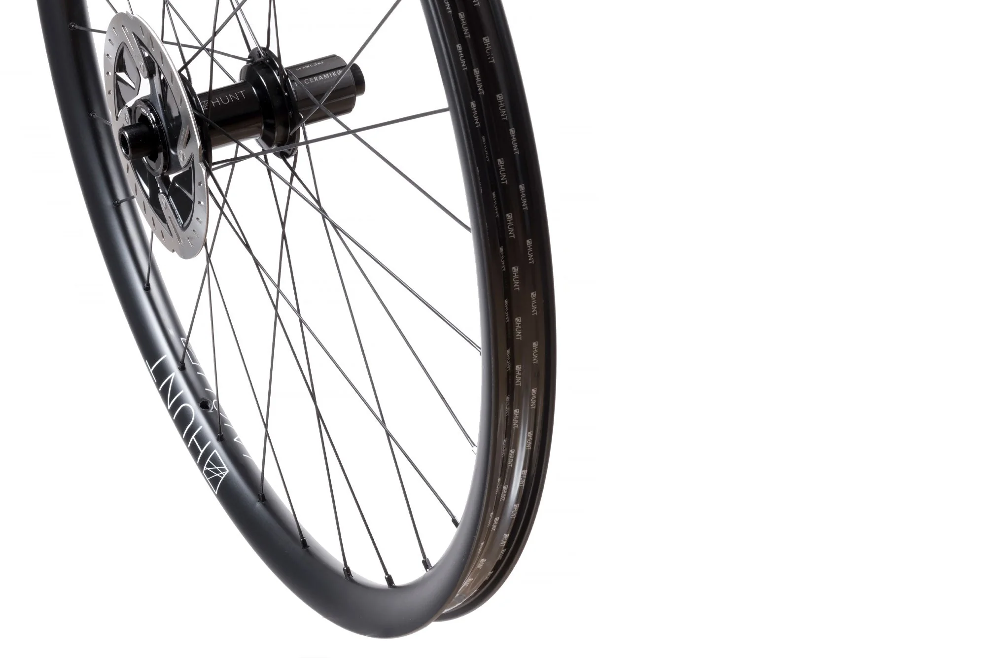 RE:NEW HUNT 650B Adventure Carbon Disc Wheelset - Image 3