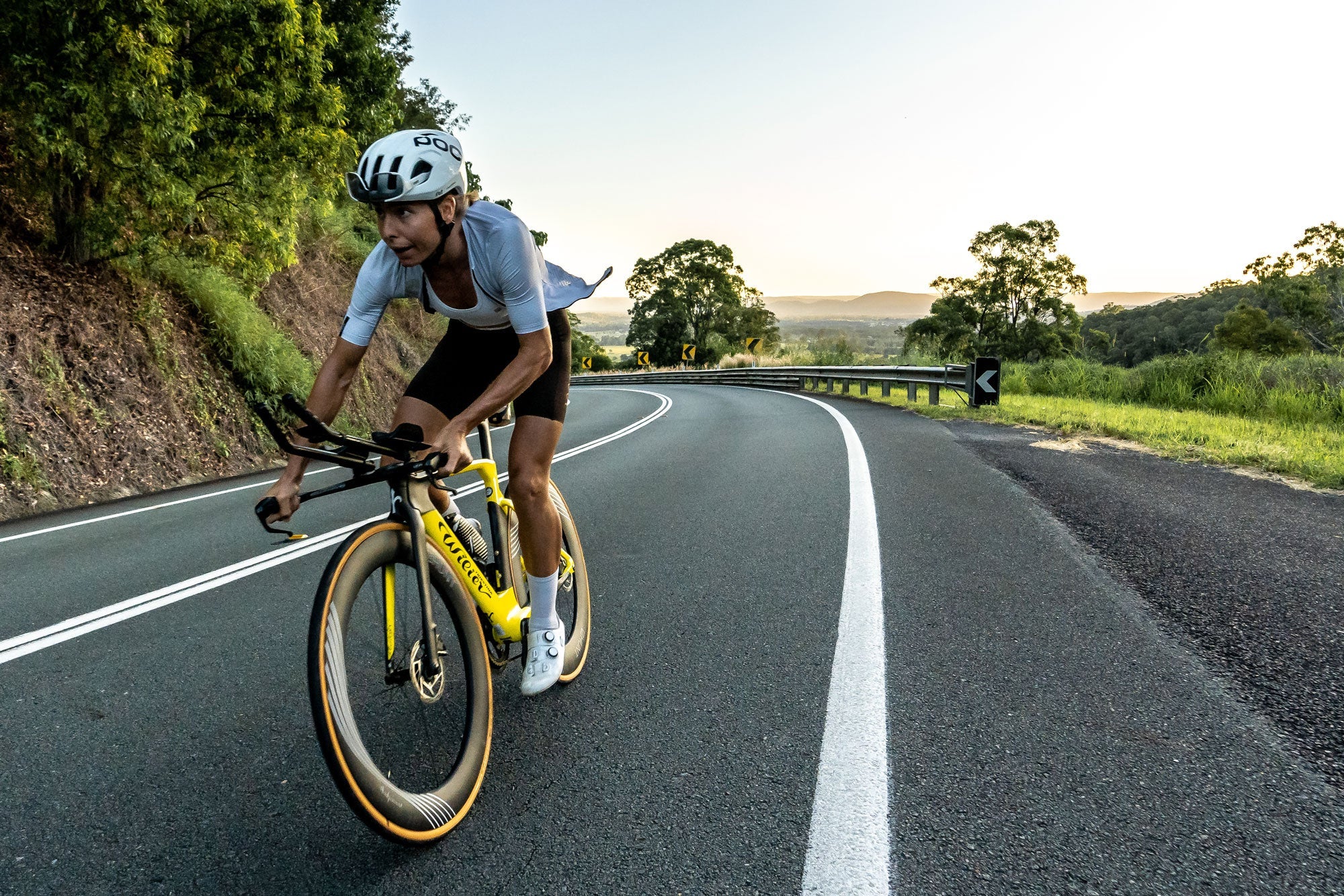 RE:NEW HUNT 8387 Aerodynamicist Carbon Disc Wheelset - Image 6