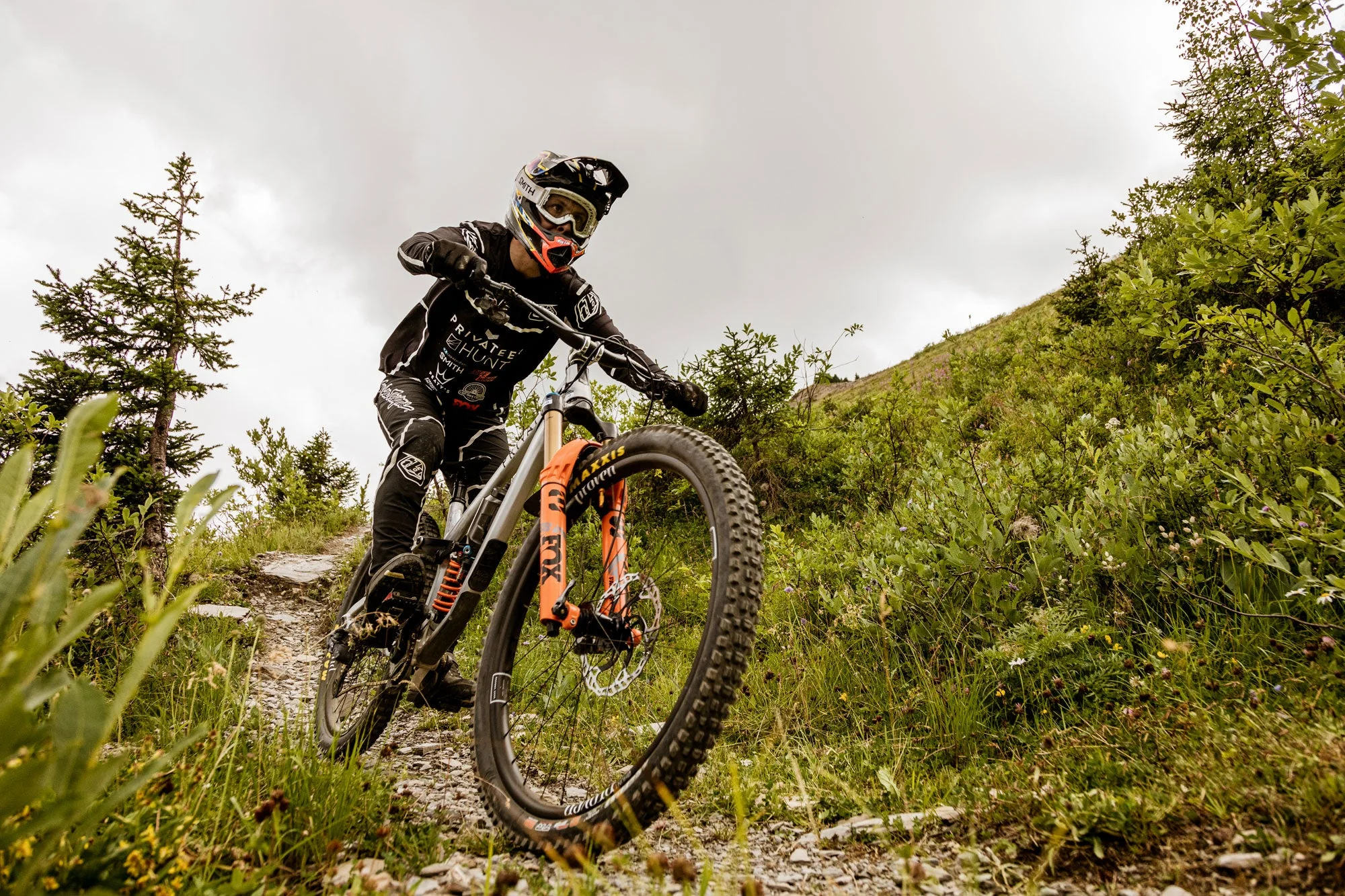 RE:NEW HUNT Proven Carbon Race Enduro 27.5 Wheelset - Image 7