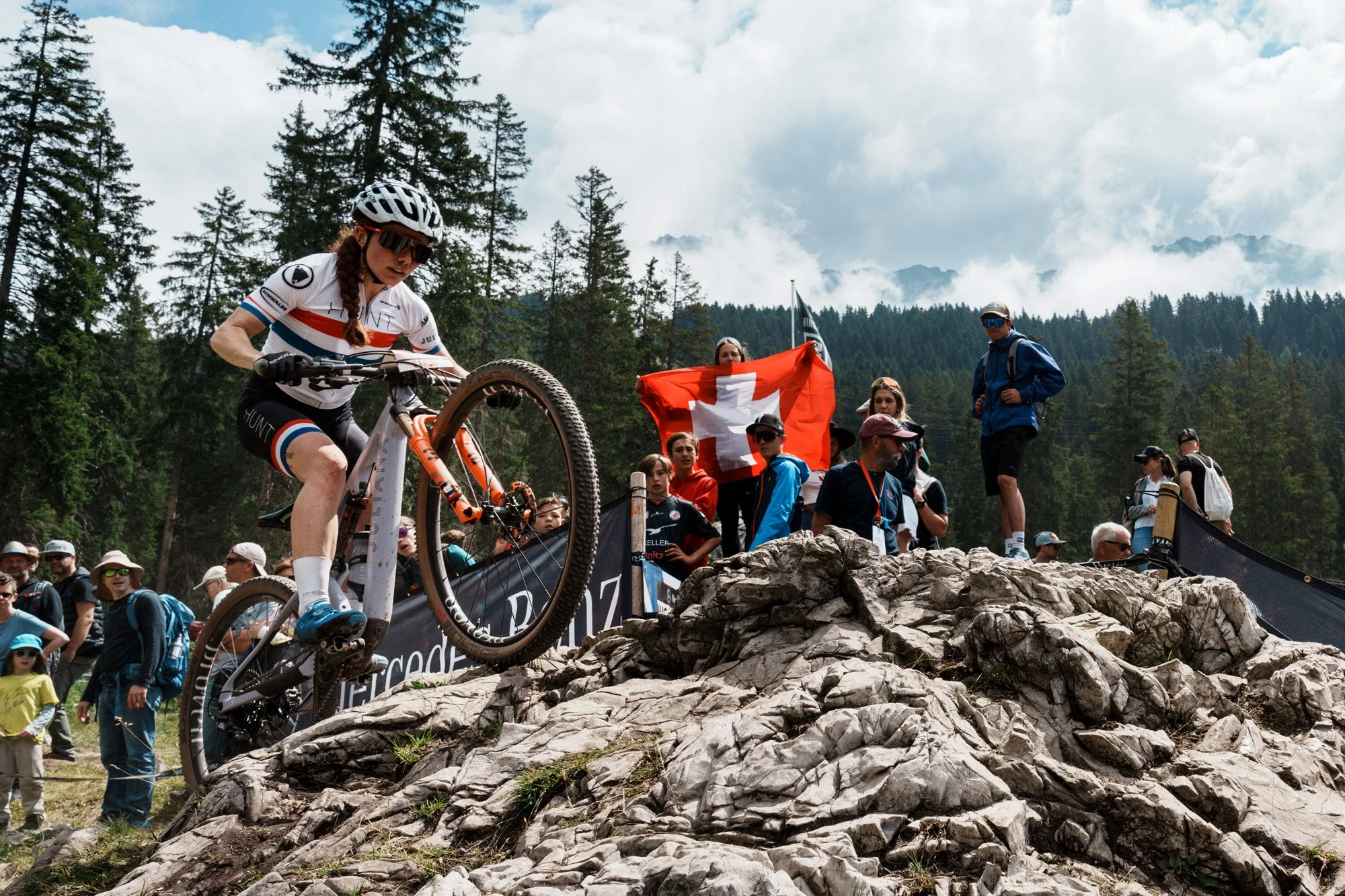 RE:NEW HUNT Proven Carbon Race XC 29 Wheelset - Image 4
